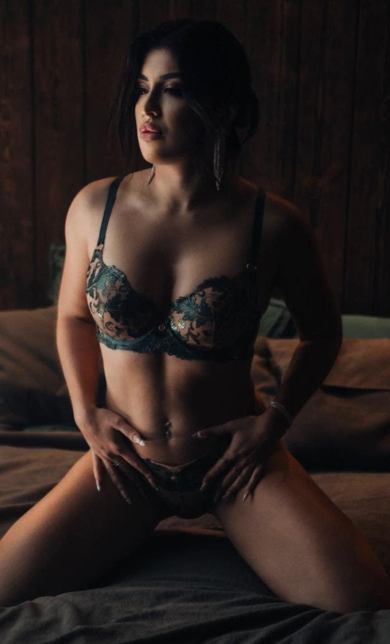 Bahçeşehir bakımlı Escort  kaliteli partner