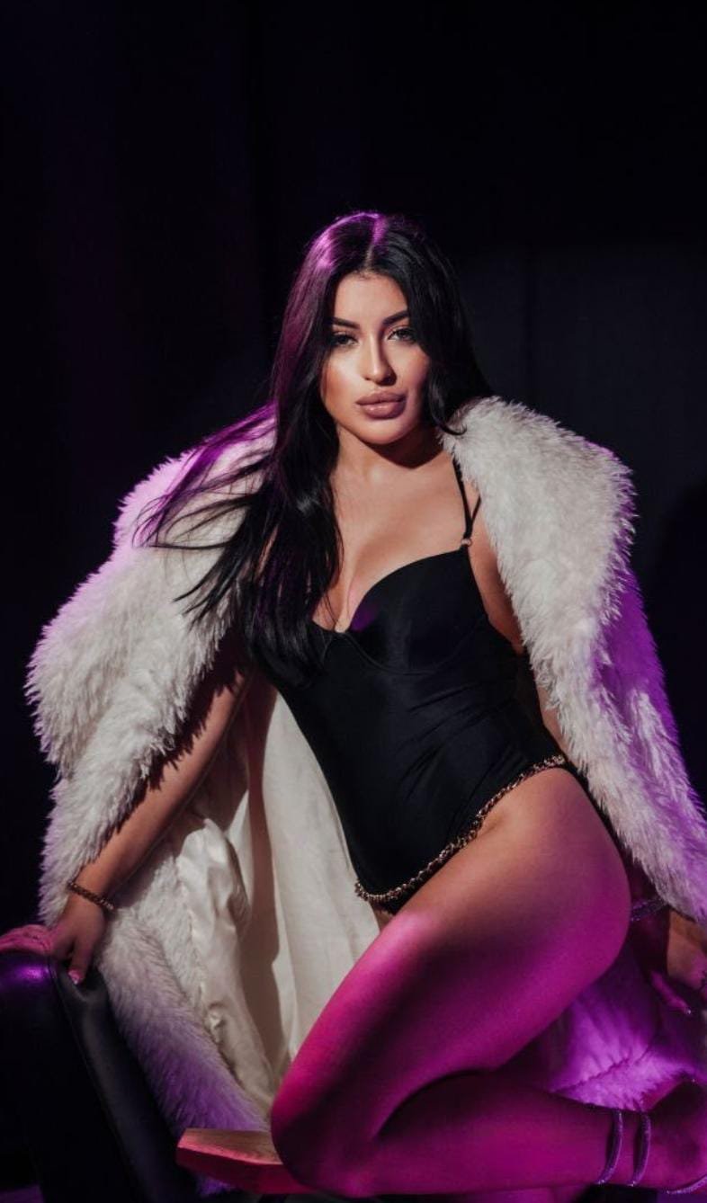 Bahçeşehir bakımlı Escort  cimcif