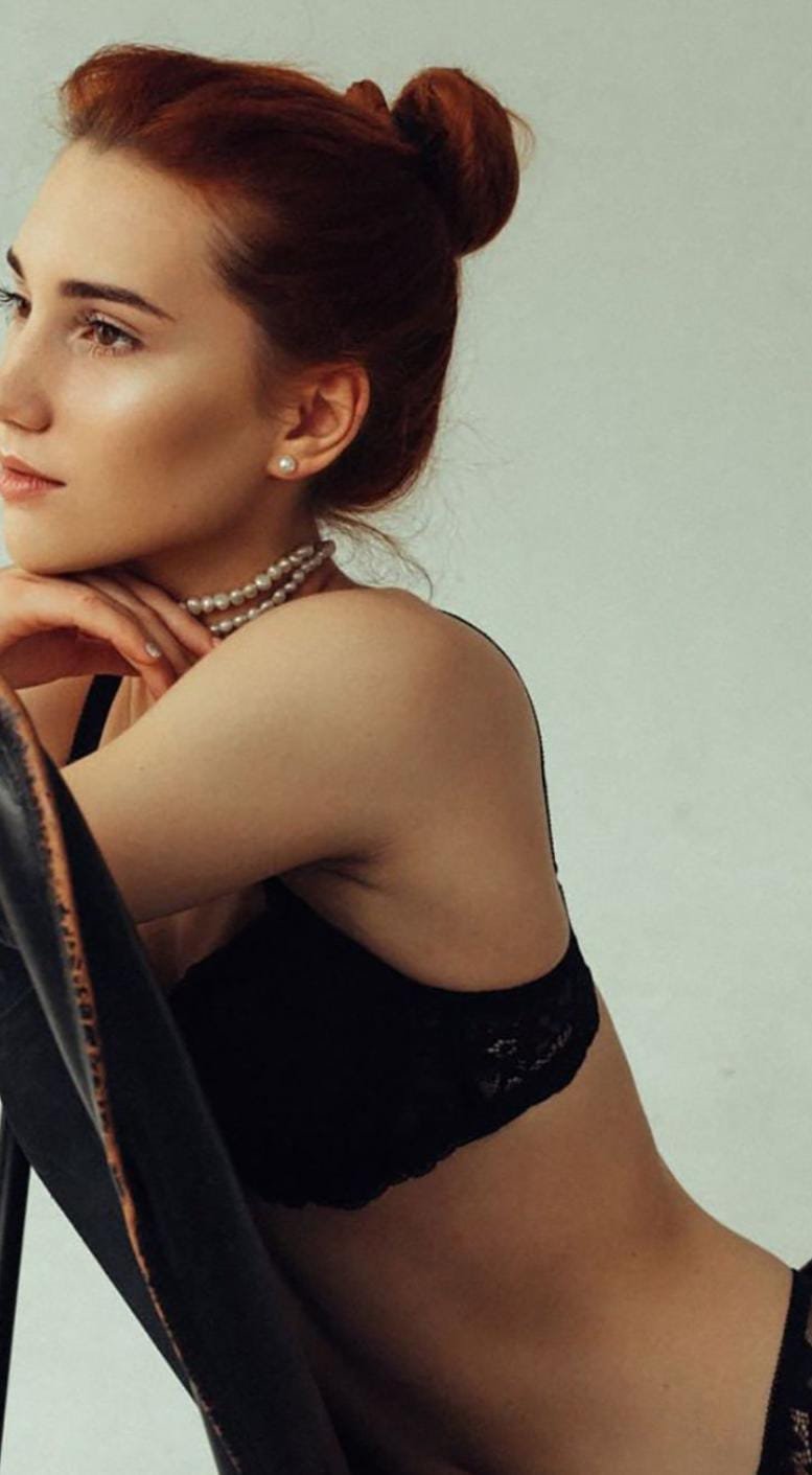 Bahçeşehir bakımlı Escort  esmer bomba